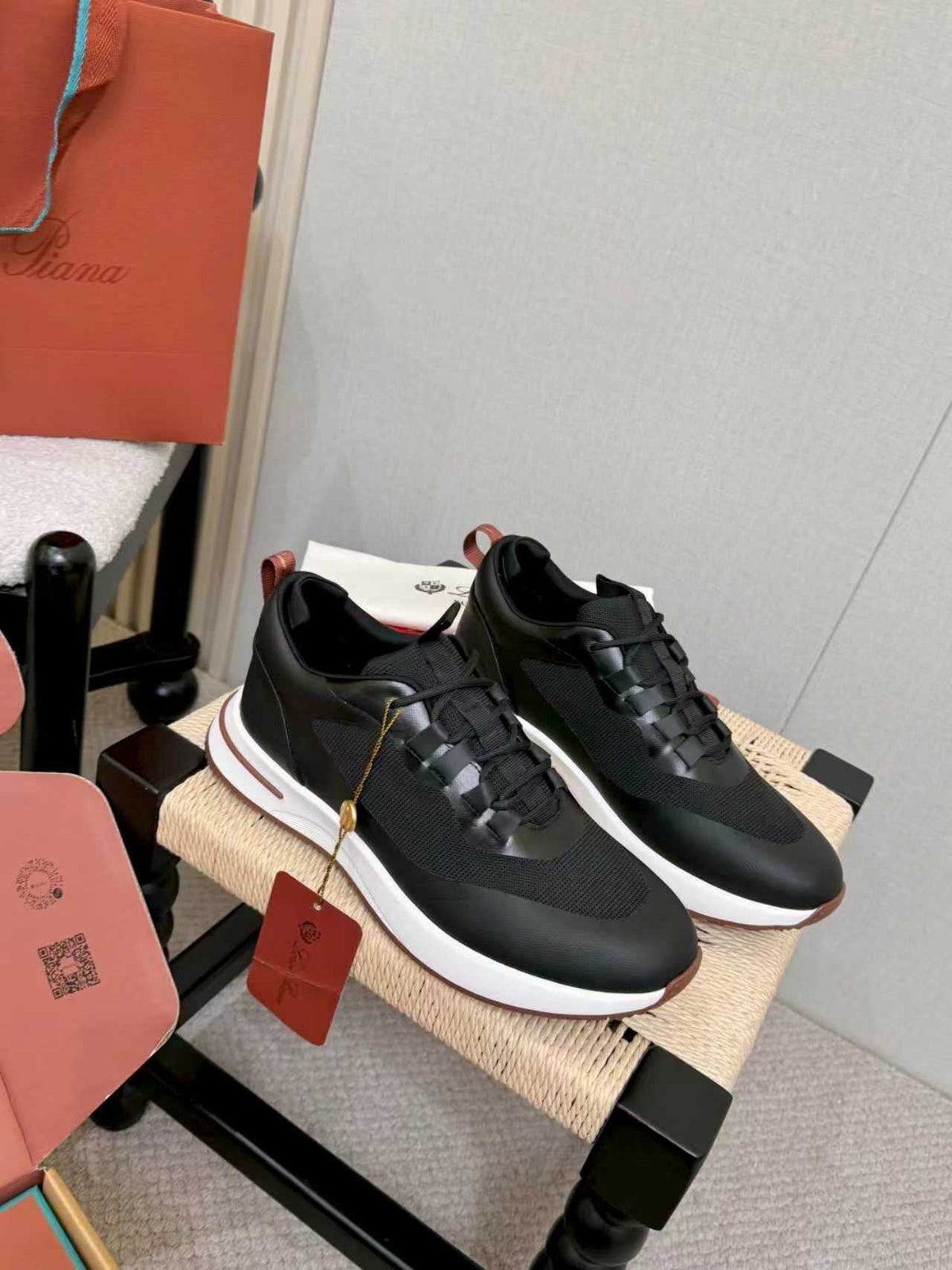 Loro Piana Black Leather Low-Top Sneakers